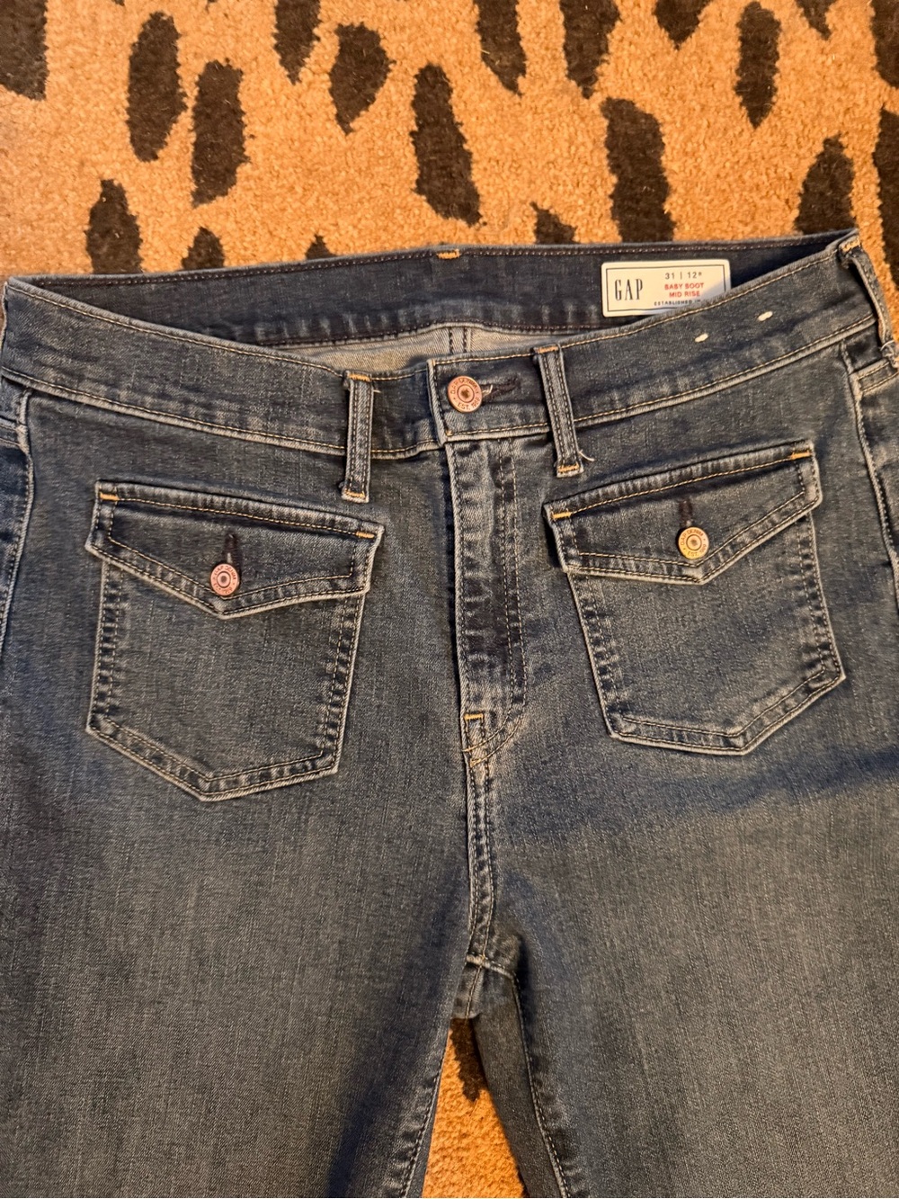 GAP Women’s Boot Cut Blue Denim Jeans with Front Flap Pockets
